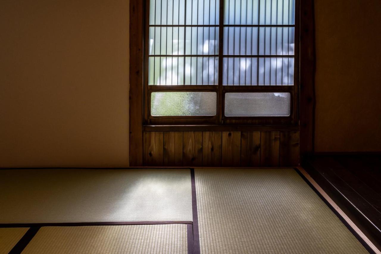 Livegrace House Lake Saiko 西湖古民家 Jamanasi Kültér fotó