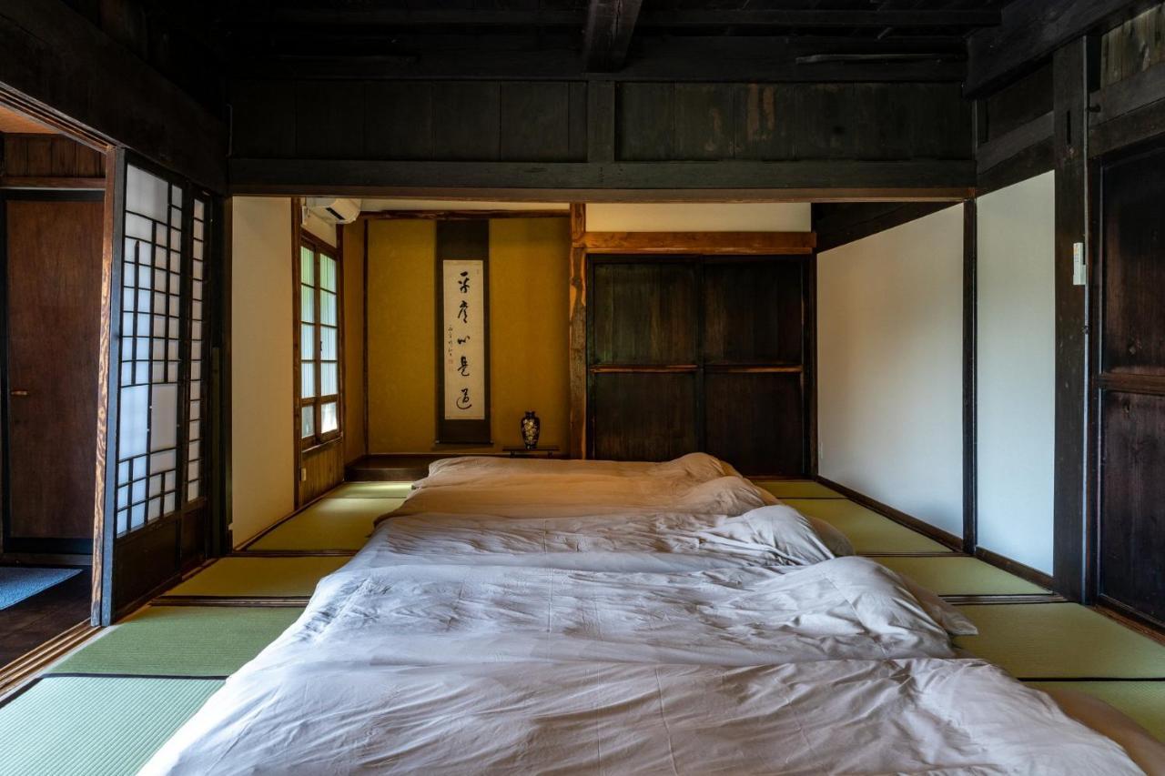 Livegrace House Lake Saiko 西湖古民家 Jamanasi Kültér fotó